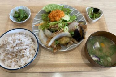 倉敷市水島『喫茶 向日葵』日替わりランチはナスと豚肉の炒めもの定食！