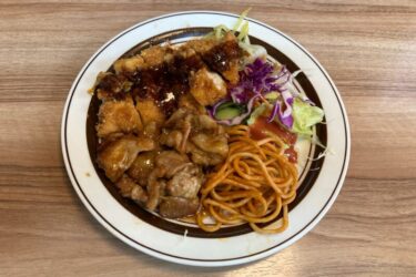 岡山県総社市『洋食の店ブーン』チキンカツと豚ロース焼肉のＡランチ！