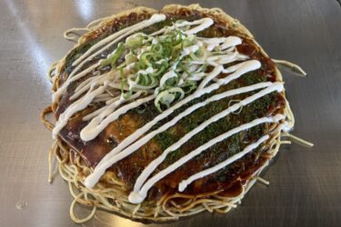 倉敷市平田『お好み焼き凛空』マヨネーズかけ放題の倉敷焼き麺ダブル！