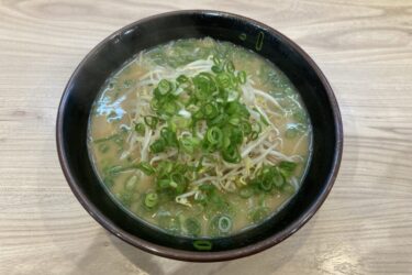 倉敷真備『ごんべえ』豚骨醤油もやしラーメンとチャーシューおにぎり！