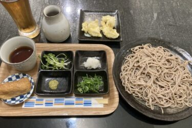 岡山表町『きよまろ』コスパ最強の鶏天もりそばといなり寿司ランチ！